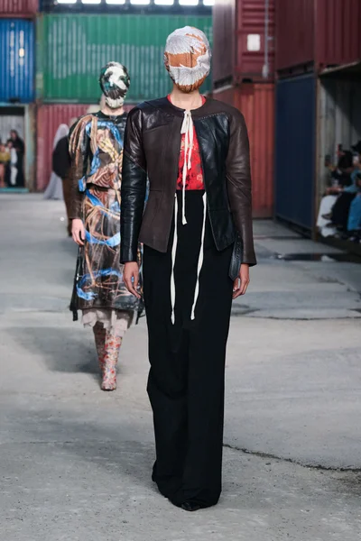 Look 45
